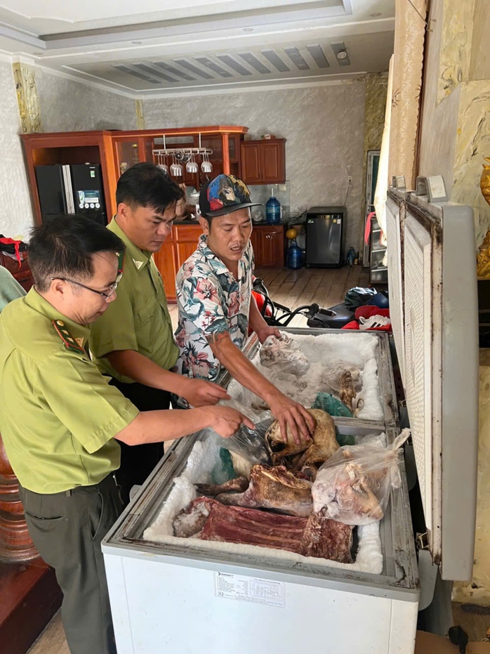 Phát hiện sự thật bên trong ngăn tủ cấp đông tại một ngôi nhà ở TP Biên Hòa- Ảnh 1. Phát hiện sự thật bên trong ngăn tủ cấp đông tại một ngôi nhà ở TP Biên Hòa- Ảnh 1.
