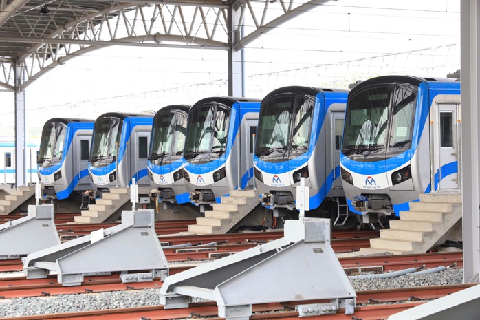 Lái tàu người Việt thực hành trực tiếp trên tàu Metro số 1- Ảnh 5. Lái tàu người Việt thực hành trực tiếp trên tàu Metro số 1- Ảnh 5.