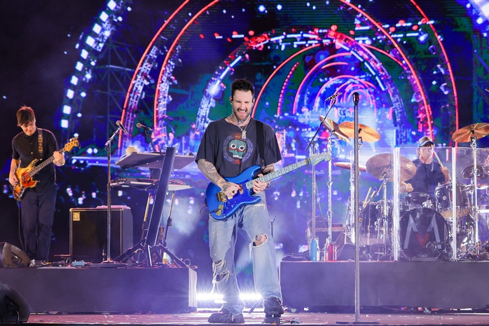 Maroon 5 tại siêu nhạc hội 8Wonder Winter Festival tại Phú Quốc hồi tháng 12-2023 Maroon 5 tại siêu nhạc hội 8Wonder Winter Festival tại Phú Quốc hồi tháng 12-2023