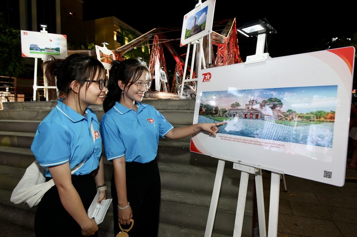 Khai mạc chương trình "Những ngày Hà Nội tại TP HCM"- Ảnh 3. Khai mạc chương trình "Những ngày Hà Nội tại TP HCM"- Ảnh 3.