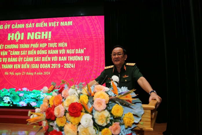 Chương trình "Cảnh sát biển đồng hành với ngư dân" là điển hình "Dân vận khéo" của Quân đội- Ảnh 3. Chương trình "Cảnh sát biển đồng hành với ngư dân" là điển hình "Dân vận khéo" của Quân đội- Ảnh 3.