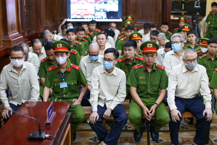 Đại án đăng kiểm: Tòa án bắt đầu phán quyết- Ảnh 1. Đại án đăng kiểm: Tòa án bắt đầu phán quyết- Ảnh 1.