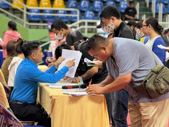 Nên tăng quyền lợi bảo hiểm thất nghiệp- Ảnh 1. Nên tăng quyền lợi bảo hiểm thất nghiệp- Ảnh 1.