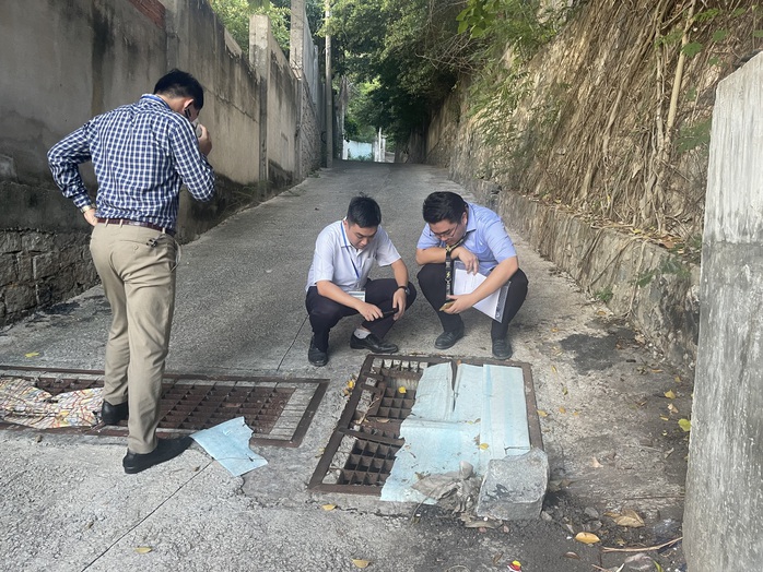 TP Vũng Tàu kiểm tra hàng loạt nhà hàng ven biển sau lùm xùm đường cống xả thải- Ảnh 2. TP Vũng Tàu kiểm tra hàng loạt nhà hàng ven biển sau lùm xùm đường cống xả thải- Ảnh 2.