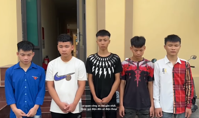 Thất tình, mang kiếm đi gây thương tích cho người đi đường- Ảnh 1. Thất tình, mang kiếm đi gây thương tích cho người đi đường- Ảnh 1.