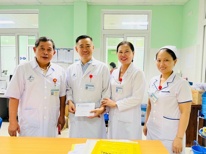 Cuộc thi viết “Người Thầy thuốc trong tôi”: Cảm phục ân đức của một người thầy thuốc- Ảnh 1. Cuộc thi viết “Người Thầy thuốc trong tôi”: Cảm phục ân đức của một người thầy thuốc- Ảnh 1.