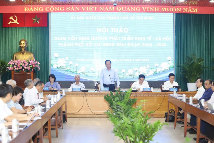Chủ tịch UBND TP HCM Phan Văn Mãi phát biểu kết luận hội thảo Chủ tịch UBND TP HCM Phan Văn Mãi phát biểu kết luận hội thảo