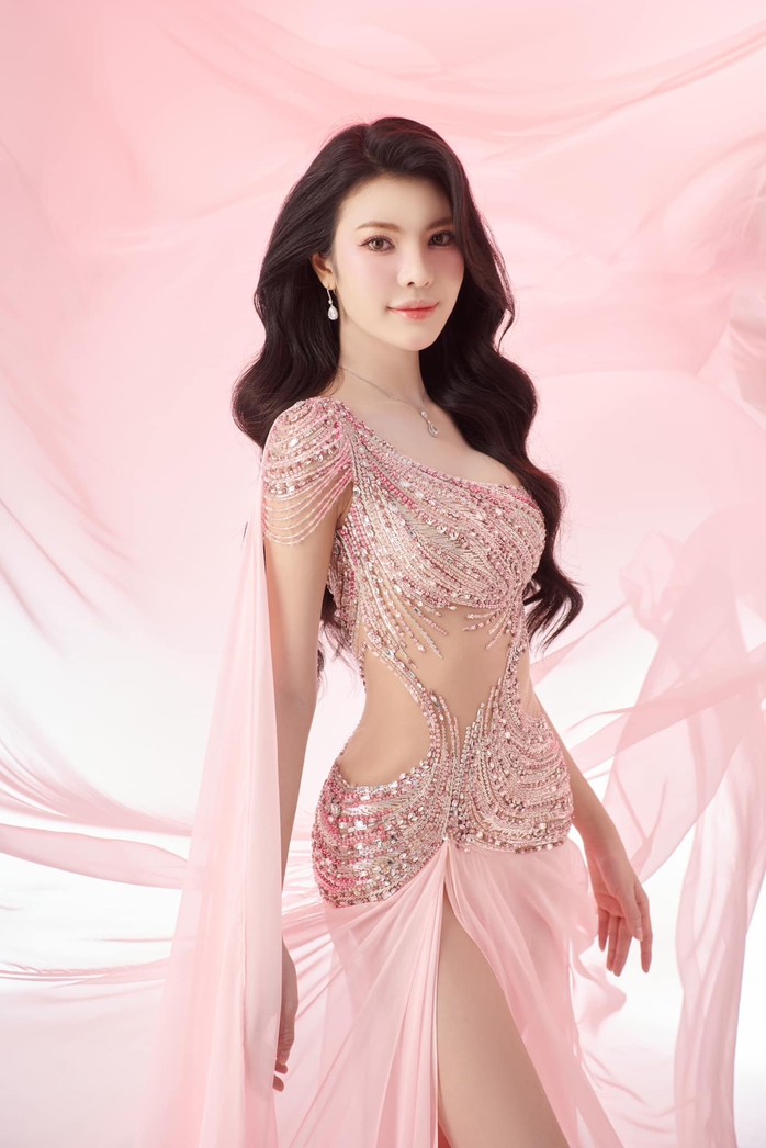 Tường San "nặng ký" tại đấu trường nhan sắc quốc tế- Ảnh 2. Tường San "nặng ký" tại đấu trường nhan sắc quốc tế- Ảnh 2.