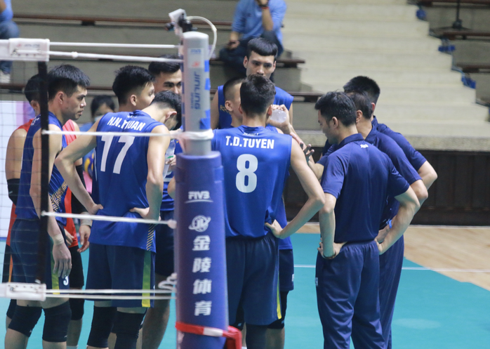 Bóng chuyền nam thất bại hai trận mở màn chặng 2 SEA V-League- Ảnh 1. Bóng chuyền nam thất bại hai trận mở màn chặng 2 SEA V-League- Ảnh 1.