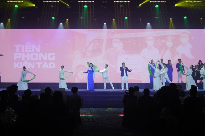 Các doanh nhân trẻ TP HCM tạo ra hàng triệu việc làm - Ảnh 2. Các doanh nhân trẻ TP HCM tạo ra hàng triệu việc làm - Ảnh 2.