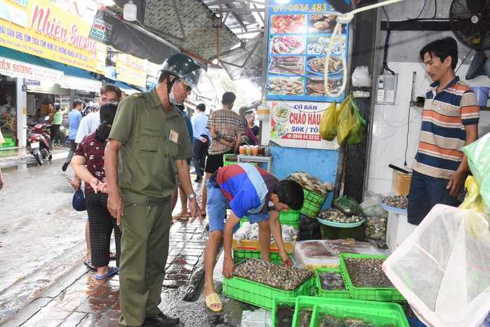 Hình ảnh khắp nơi “giành” lại vỉa hè ở TP Vũng Tàu - Ảnh 3. Hình ảnh khắp nơi “giành” lại vỉa hè ở TP Vũng Tàu - Ảnh 3.