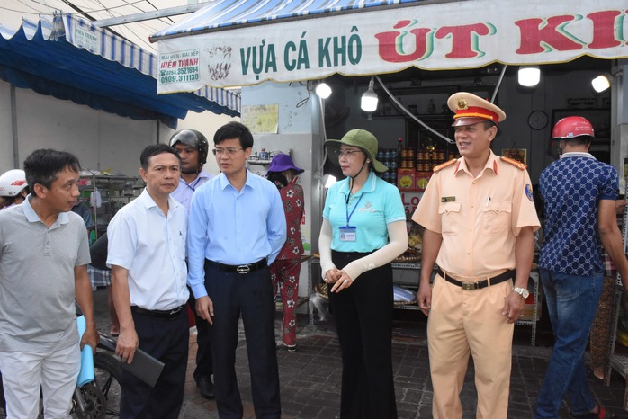 Hình ảnh khắp nơi “giành” lại vỉa hè ở TP Vũng Tàu - Ảnh 1. Hình ảnh khắp nơi “giành” lại vỉa hè ở TP Vũng Tàu - Ảnh 1.