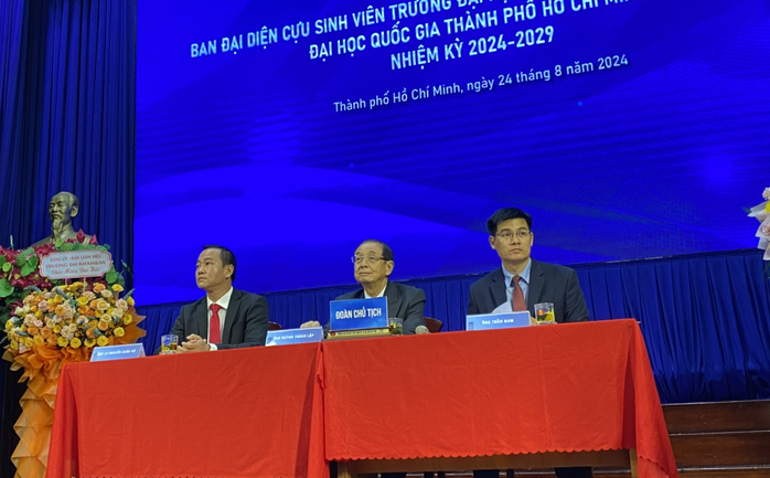 Trường ĐH KHXH-NV TP HCM nâng tầm hoạt động của cựu sinh viên - Ảnh 2. Trường ĐH KHXH-NV TP HCM nâng tầm hoạt động của cựu sinh viên - Ảnh 2.