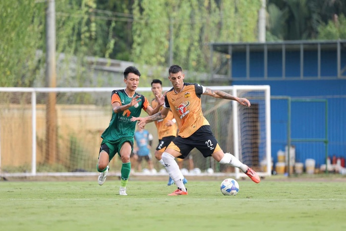 V-League 2024-2025: Ứng viên vô địch dần lộ diện- Ảnh 1. V-League 2024-2025: Ứng viên vô địch dần lộ diện- Ảnh 1.