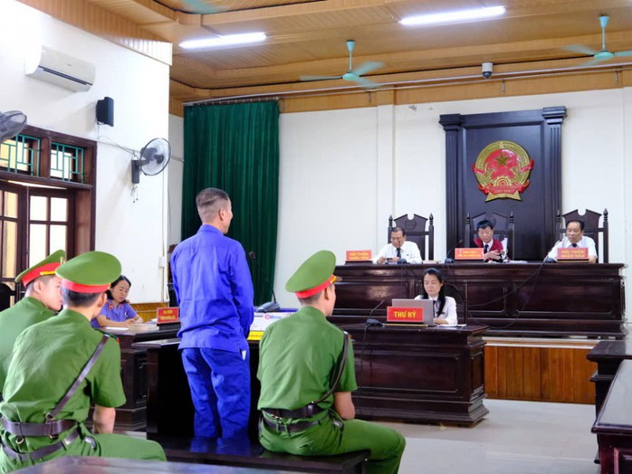 Phan Đình Sang lĩnh án 6 năm tù về tội tuyên truyền chống phá Nhà nước- Ảnh 2. Phan Đình Sang lĩnh án 6 năm tù về tội tuyên truyền chống phá Nhà nước- Ảnh 2.