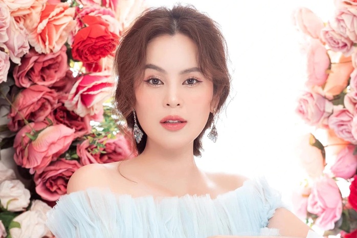 Hoa hậu Phương Lê bị xử phạt
- Ảnh 2. Hoa hậu Phương Lê bị xử phạt
- Ảnh 2.