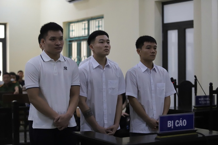 Tổ chức “bay lắc” trong khách sạn, 5 cựu cầu thủ CLB Hồng Lĩnh Hà Tĩnh lĩnh án- Ảnh 1. Tổ chức “bay lắc” trong khách sạn, 5 cựu cầu thủ CLB Hồng Lĩnh Hà Tĩnh lĩnh án- Ảnh 1.