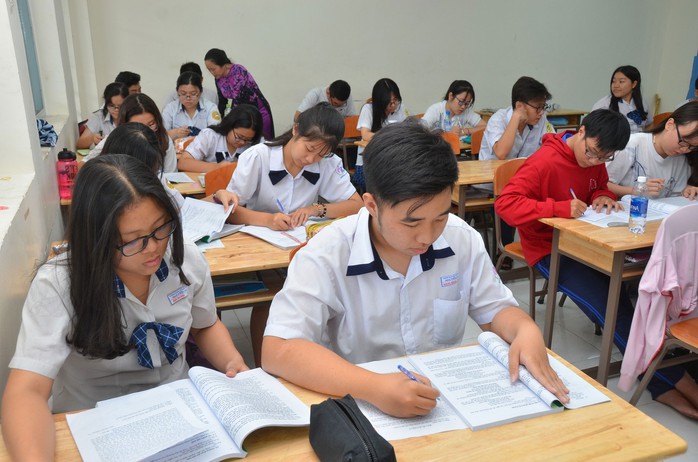 Trong bối cảnh hiện tại, dạy thêm, học thêm là nhu cầu có thật, cần được quản lý chặt chẽ để tránh những hệ lụy tiêu cực. (Ảnh chỉ có tính minh họa) Ảnh: TẤN THẠNH Trong bối cảnh hiện tại, dạy thêm, học thêm là nhu cầu có thật, cần được quản lý chặt chẽ để tránh những hệ lụy tiêu cực. (Ảnh chỉ có tính minh họa) Ảnh: TẤN THẠNH