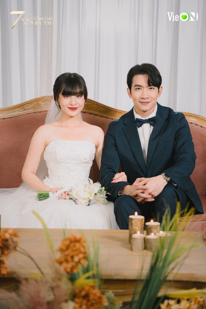 Thúy Ngân "đọ sắc" cùng Thảo Tâm trong ảnh cưới- Ảnh 7. Thúy Ngân "đọ sắc" cùng Thảo Tâm trong ảnh cưới- Ảnh 7.