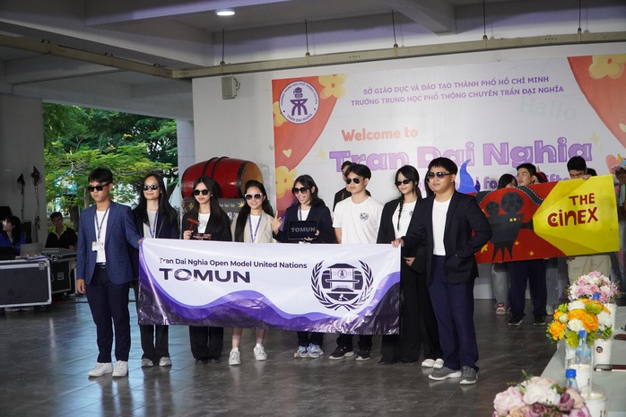 Trường THPT chuyên Trần Đại Nghĩa chào đón học sinh lớp 10 bằng 25 câu lạc bộ "chất lừ"- Ảnh 3. Trường THPT chuyên Trần Đại Nghĩa chào đón học sinh lớp 10 bằng 25 câu lạc bộ "chất lừ"- Ảnh 3.