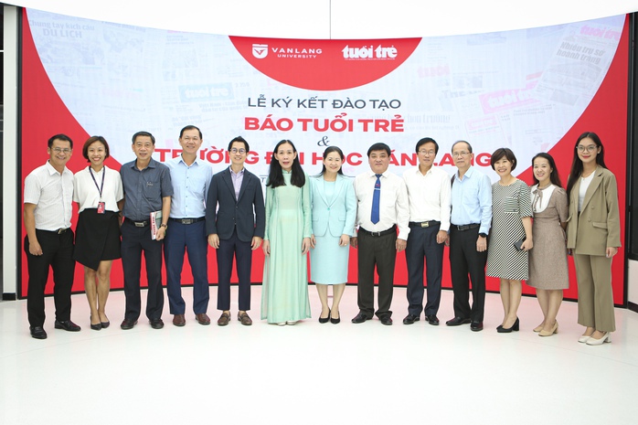 Báo Tuổi Trẻ ký kết hợp tác đào tạo với trường ĐH Văn Lang- Ảnh 1. Báo Tuổi Trẻ ký kết hợp tác đào tạo với trường ĐH Văn Lang- Ảnh 1.