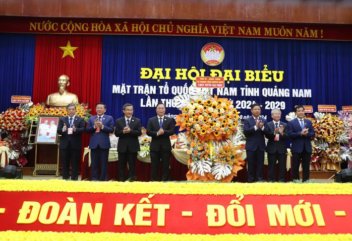 Ông Lê Trí Thanh: Nỗ lực hết sức để xứng đáng với niềm tin của Nhân dân- Ảnh 2. Ông Lê Trí Thanh: Nỗ lực hết sức để xứng đáng với niềm tin của Nhân dân- Ảnh 2.