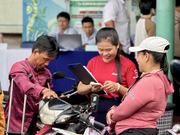 Ấm áp ngày hội việc làm dành cho người khuyết tật- Ảnh 1. Ấm áp ngày hội việc làm dành cho người khuyết tật- Ảnh 1.