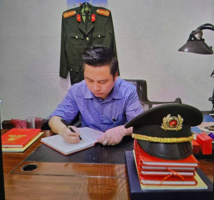 Giả danh Phó Cục trưởng Cục An ninh điều tra để đòi nợ thuê, chạy án- Ảnh 1. Giả danh Phó Cục trưởng Cục An ninh điều tra để đòi nợ thuê, chạy án- Ảnh 1.
