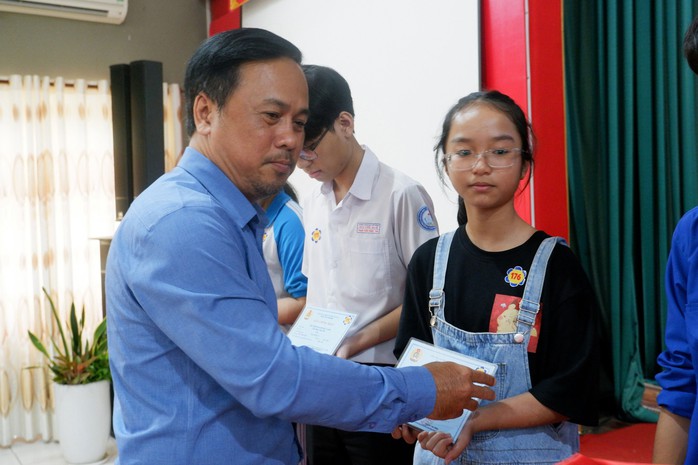 Thêm động lực đến trường- Ảnh 1. Thêm động lực đến trường- Ảnh 1.