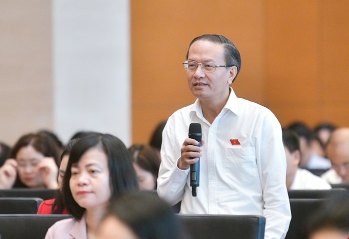 Phân bón chịu thuế VAT 5%, đại biểu QH băn khoăn "nông dân một nắng hai sương, lời lãi chẳng bao nhiêu"- Ảnh 2. Phân bón chịu thuế VAT 5%, đại biểu QH băn khoăn "nông dân một nắng hai sương, lời lãi chẳng bao nhiêu"- Ảnh 2.