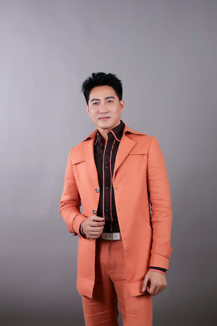 Nguyễn Phi Hùng không sợ già, chỉ sợ buồn!- Ảnh 7. Nguyễn Phi Hùng không sợ già, chỉ sợ buồn!- Ảnh 7.