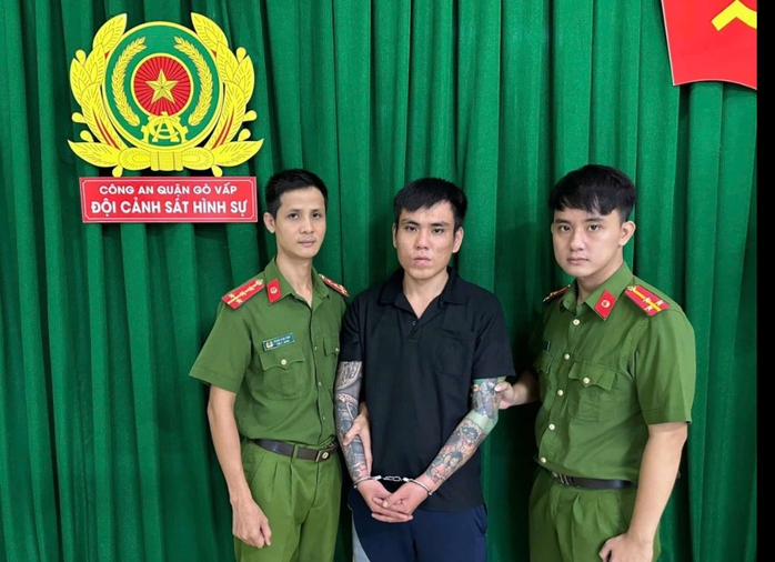 Cô gái bị giật điện thoại, chỉ 24 giờ sau đã biết thủ phạm- Ảnh 2. Cô gái bị giật điện thoại, chỉ 24 giờ sau đã biết thủ phạm- Ảnh 2.