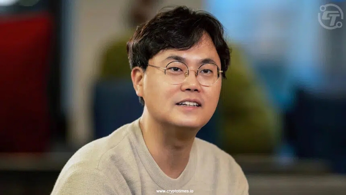 CEO tiền điện tử Hàn Quốc bất ngờ bị đâm vào cổ ngay tại tòa giữa phiên xử- Ảnh 1. CEO tiền điện tử Hàn Quốc bất ngờ bị đâm vào cổ ngay tại tòa giữa phiên xử- Ảnh 1.
