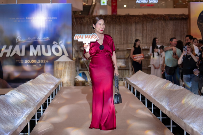 Quang Lê, Ưng Hoàng Phúc tụ hội chúc mừng Quyền Linh- Ảnh 9. Quang Lê, Ưng Hoàng Phúc tụ hội chúc mừng Quyền tỷ lệ cá cược kèo nhà cái- Ảnh 9.