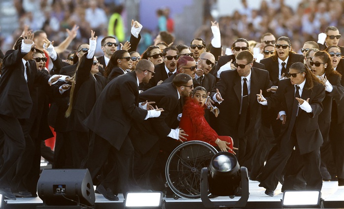 Khai mạc Paralympic 2024: 10 ngày tranh tài hấp dẫn tại Paris- Ảnh 7. Khai mạc Paralympic 2024: 10 ngày tranh tài hấp dẫn tại Paris- Ảnh 7.