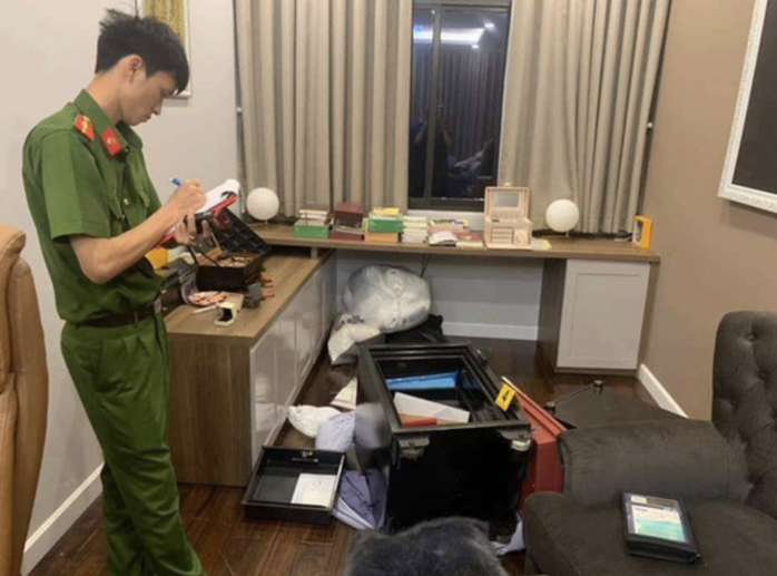 Những vụ trộm đột nhập biệt thự khiến nhiều đại gia ở TP HCM lao đao- Ảnh 5. Những vụ trộm đột nhập biệt thự khiến nhiều đại gia ở TP HCM lao đao- Ảnh 5.