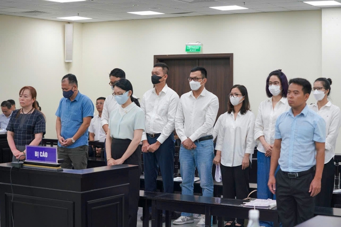 Nữ cựu chủ tịch Vimedimex Nguyễn Thị Loan tiếp tục phủ nhận cáo trạng- Ảnh 1. Nữ cựu chủ tịch Vimedimex Nguyễn Thị Loan tiếp tục phủ nhận cáo trạng- Ảnh 1.