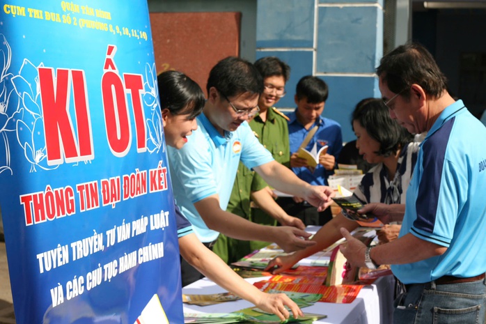 Quận Tân Bình bàn giải pháp xây dựng khu dân cư an toàn về an ninh, trật tự- Ảnh 2. Quận Tân Bình bàn giải pháp xây dựng khu dân cư an toàn về an ninh, trật tự- Ảnh 2.