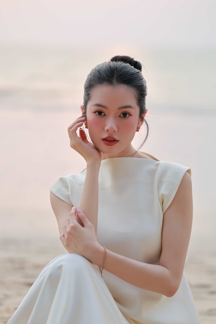 Tất tần tật về "Như chài trai" ở "Đi giữa trời rực rỡ"- Ảnh 3. Tất tần tật về "Như chài trai" ở "Đi giữa trời rực rỡ"- Ảnh 3.