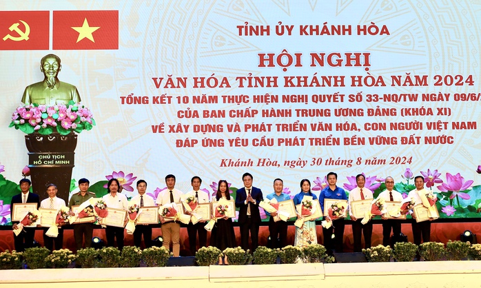 Đưa Nha Trang tham gia mạng lưới Thành phố sáng tạo UNESCO- Ảnh 1. Đưa Nha Trang tham gia mạng lưới Thành phố sáng tạo UNESCO- Ảnh 1.