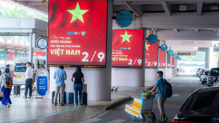 Những hình ảnh đặc biệt tại sân bay Nội Bài dịp Quốc khánh 2-9- Ảnh 3. Những hình ảnh đặc biệt tại sân bay Nội Bài dịp Quốc khánh 2-9- Ảnh 3.