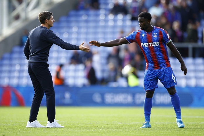 Crystal Palace đang "trả giá" sau một mùa giải thành công- Ảnh 3. Crystal Palace đang "trả giá" sau một mùa giải thành công- Ảnh 3.