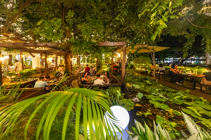 Người Hà Nội háo hức với không gian trung thu truyền thống- Ảnh 10. Người Hà Nội háo hức với không gian trung thu truyền thống- Ảnh 10.