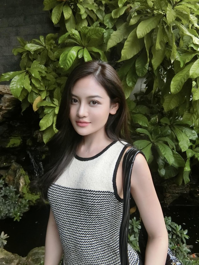 Ồn ào Thùy Anh bị cắt vai, bồi thường hơn 20 tỉ đồng- Ảnh 4. Ồn ào Thùy Anh bị cắt vai, bồi thường hơn 20 tỉ đồng- Ảnh 4.