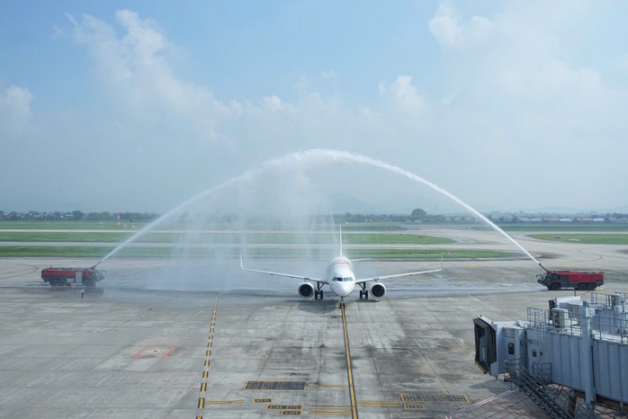 Hãng hàng không Trung Quốc Colorful Guizhou Airlines lần đầu mở đường bay tới Hà Nội- Ảnh 1. Hãng hàng không Trung Quốc Colorful Guizhou Airlines lần đầu mở đường bay tới Hà Nội- Ảnh 1.