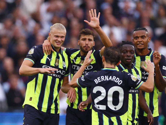 Haaland bùng nổ hat-trick, Man City hạ West Ham giật ngôi đỉnh bảng- Ảnh 4. Haaland bùng nổ hat-trick, Man City hạ West Ham giật ngôi đỉnh bảng- Ảnh 4.