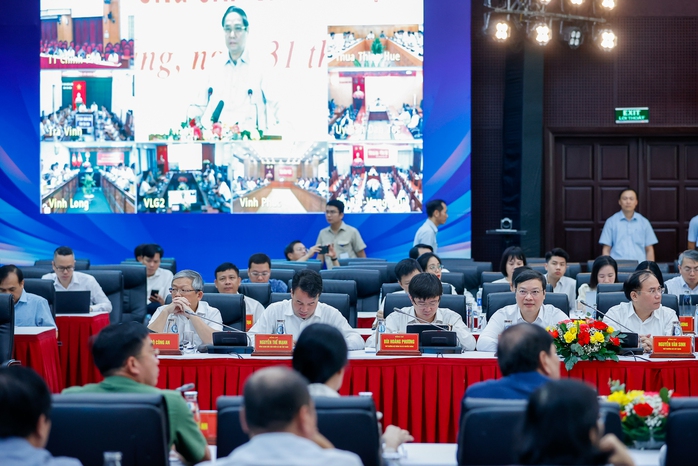 Thủ tướng Phạm Minh Chính: Chuyển đổi số đã đến từng ngõ, gõ từng nhà, đến từng người- Ảnh 3. Thủ tướng Phạm Minh Chính: Chuyển đổi số đã đến từng ngõ, gõ từng nhà, đến từng người- Ảnh 3.