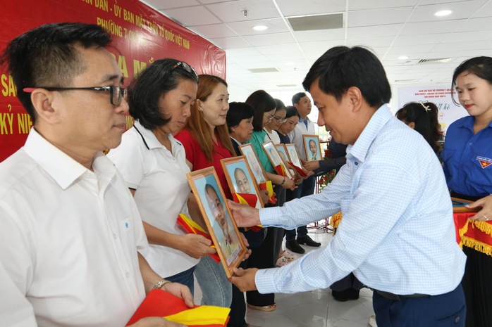 TP HCM thêm 3 công trình chào mừng Quốc khánh 2-9- Ảnh 1. TP HCM thêm 3 công trình chào mừng Quốc khánh 2-9- Ảnh 1.