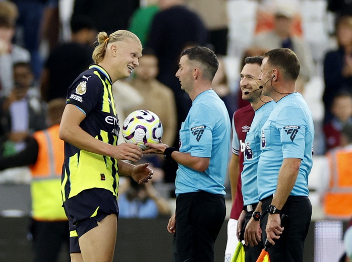 Haaland bùng nổ hat-trick, Man City hạ West Ham giật ngôi đỉnh bảng- Ảnh 7. Haaland bùng nổ hat-trick, Man City hạ West Ham giật ngôi đỉnh bảng- Ảnh 7.