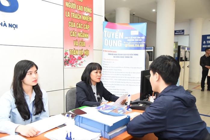 Tỉ lệ thất nghiệp ở lao động trẻ còn cao- Ảnh 1. Tỉ lệ thất nghiệp ở lao động trẻ còn cao- Ảnh 1.